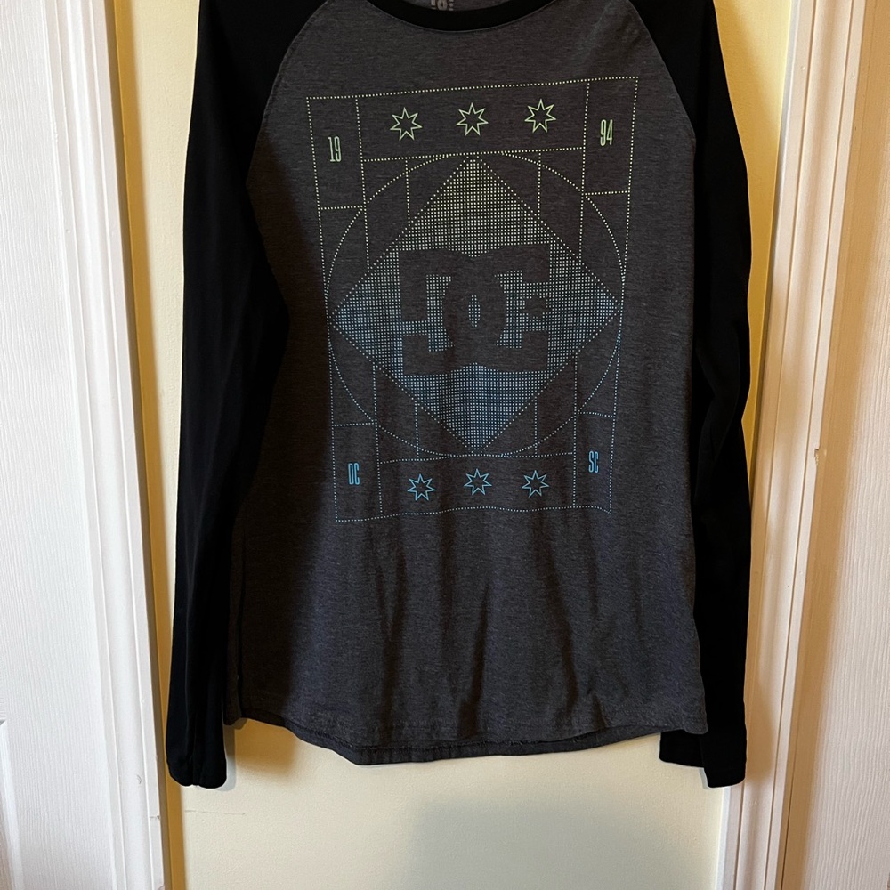 DC Long Sleeve Graphic Tee - Black and Gray